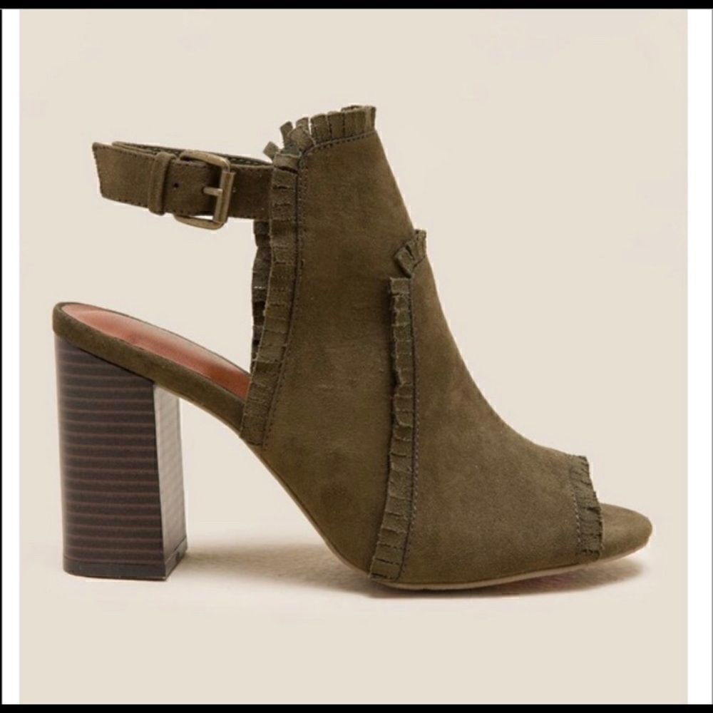 MIA Suede Boca Block Heel - Picture 3 of 11